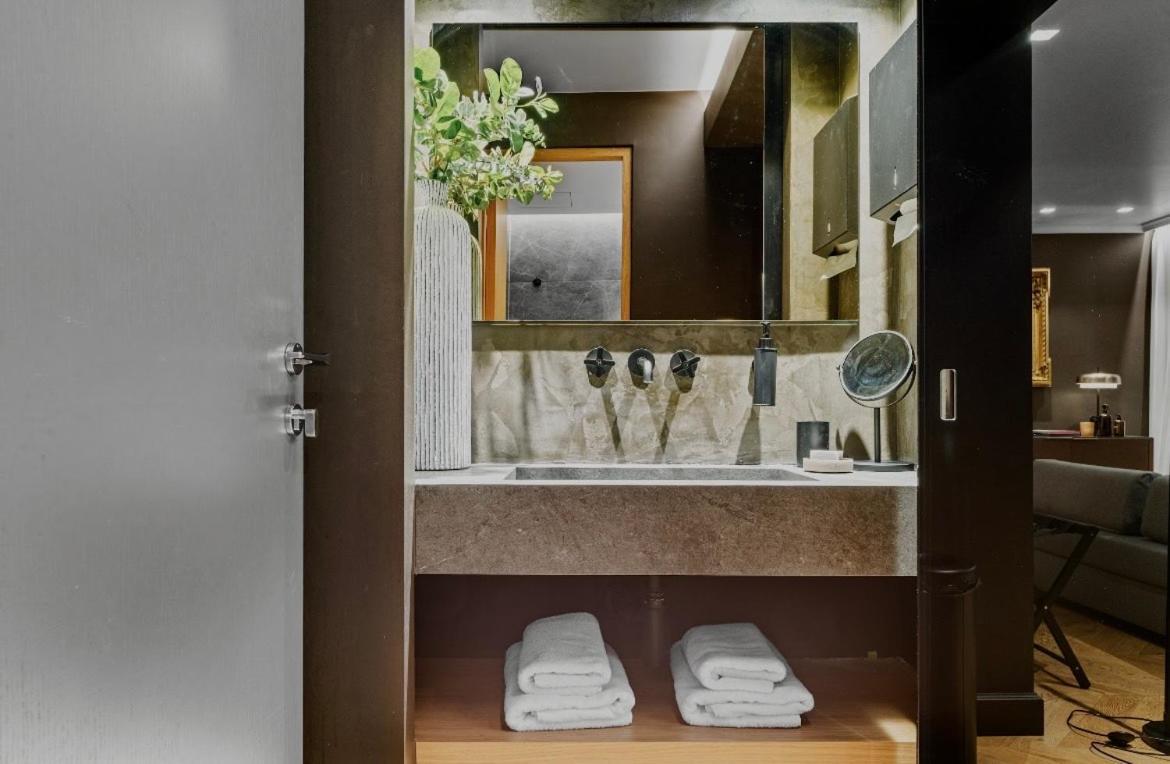 Nikiou Suites Luxury Residence Atény Exteriér fotografie